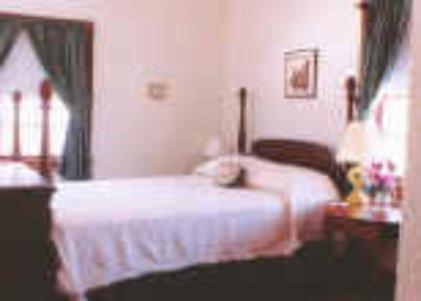 Governor'S House In Hyde Park Room photo