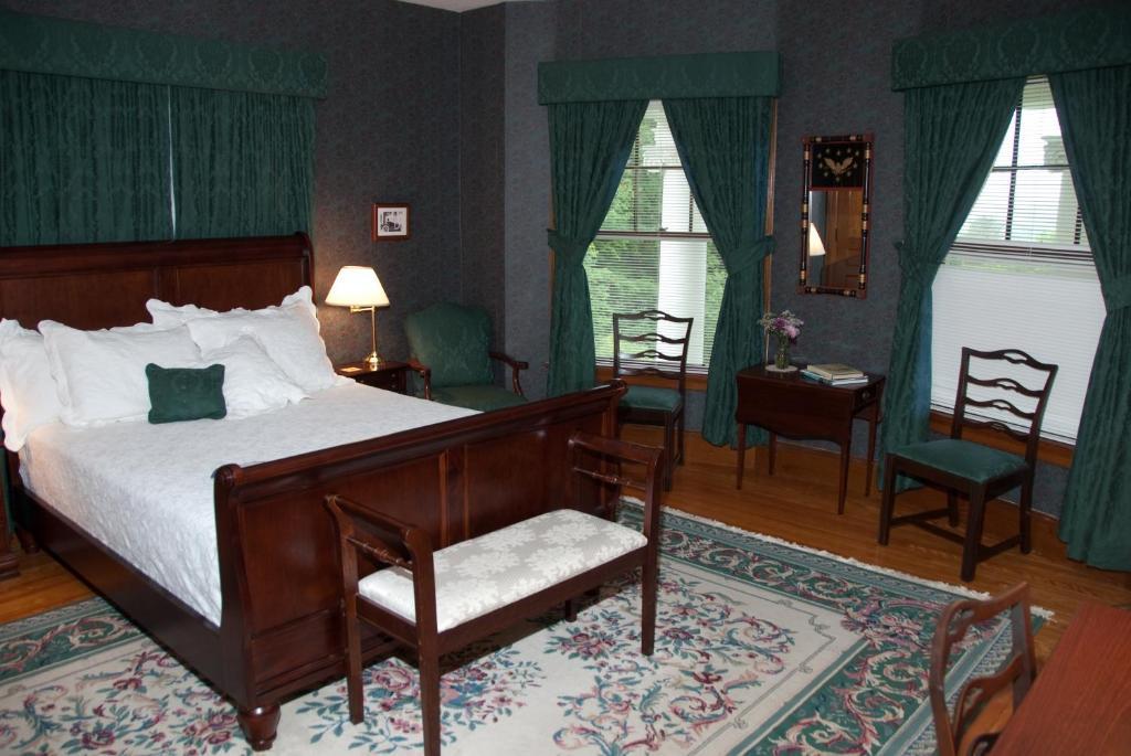 Governor'S House In Hyde Park Room photo